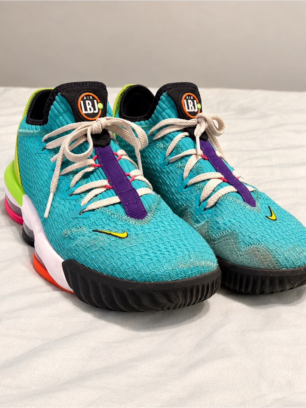 Nike LeBron 16 Low "Hyper Jade" (CI2668-301)